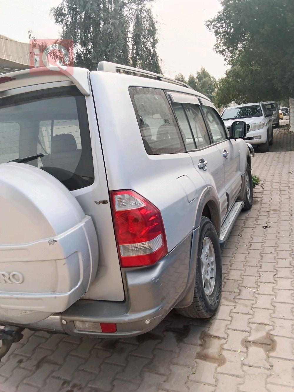 ميتسوبيشي باجيرو